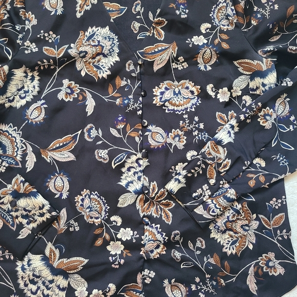 RW&Co Long Sleeve Floral Blouse - Small - Picture 4 of 8